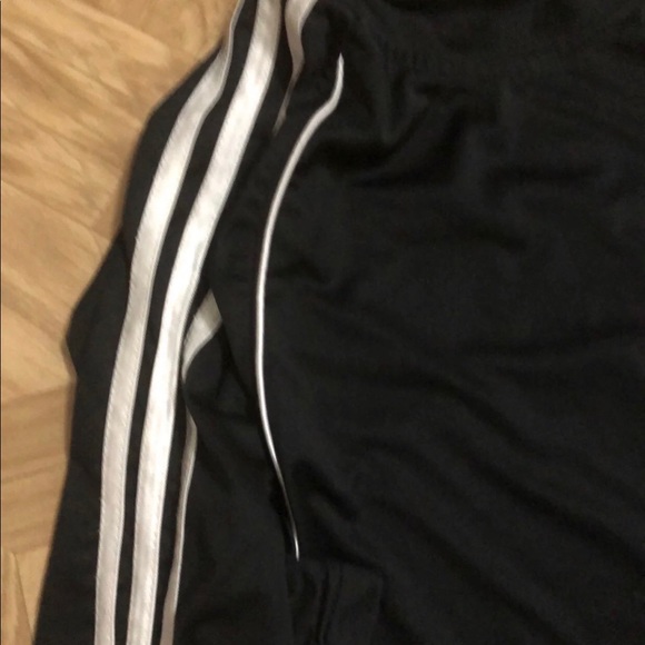 Adidas boys shirt size XXL - Picture 2 of 6